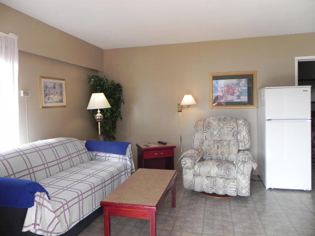 Destiny Beach Resort Osoyoos Habitación foto