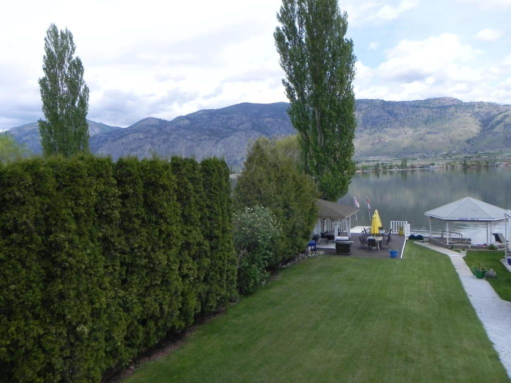 Destiny Beach Resort Osoyoos Habitación foto