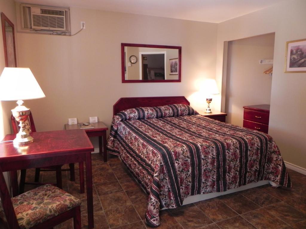 Destiny Beach Resort Osoyoos Habitación foto