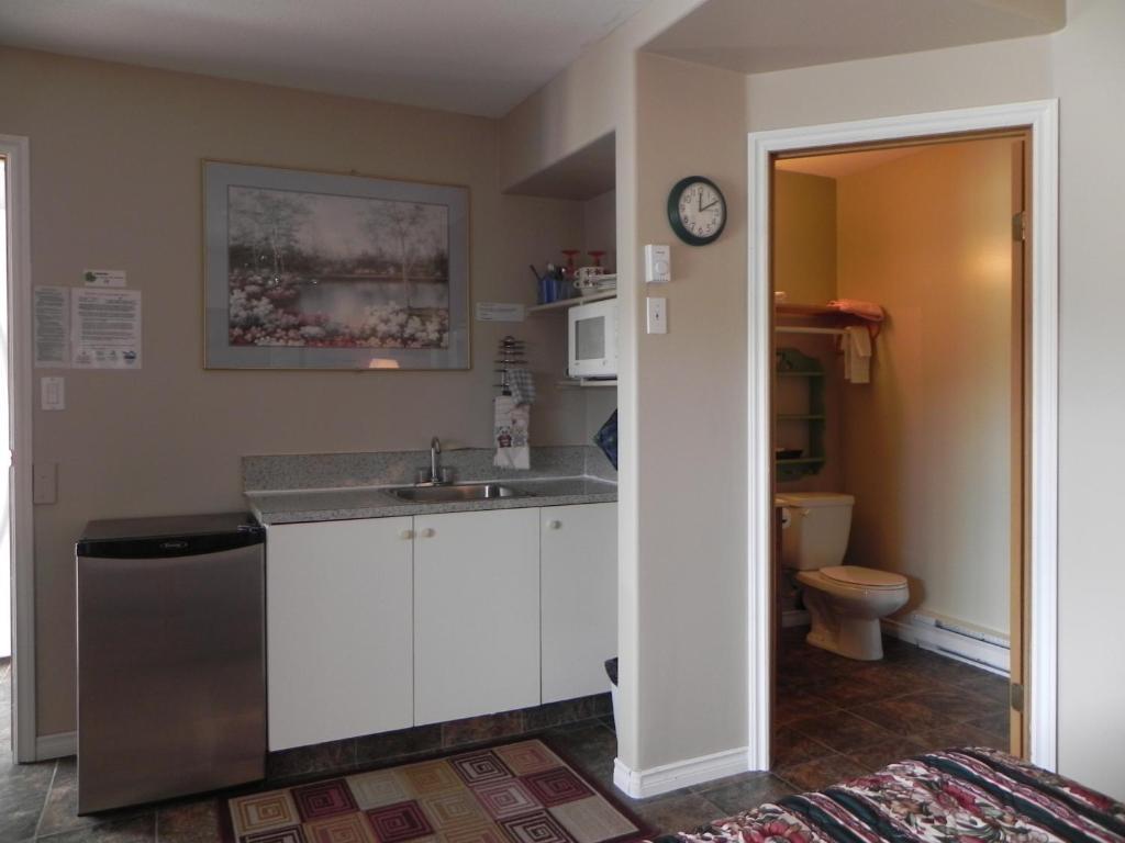Destiny Beach Resort Osoyoos Habitación foto