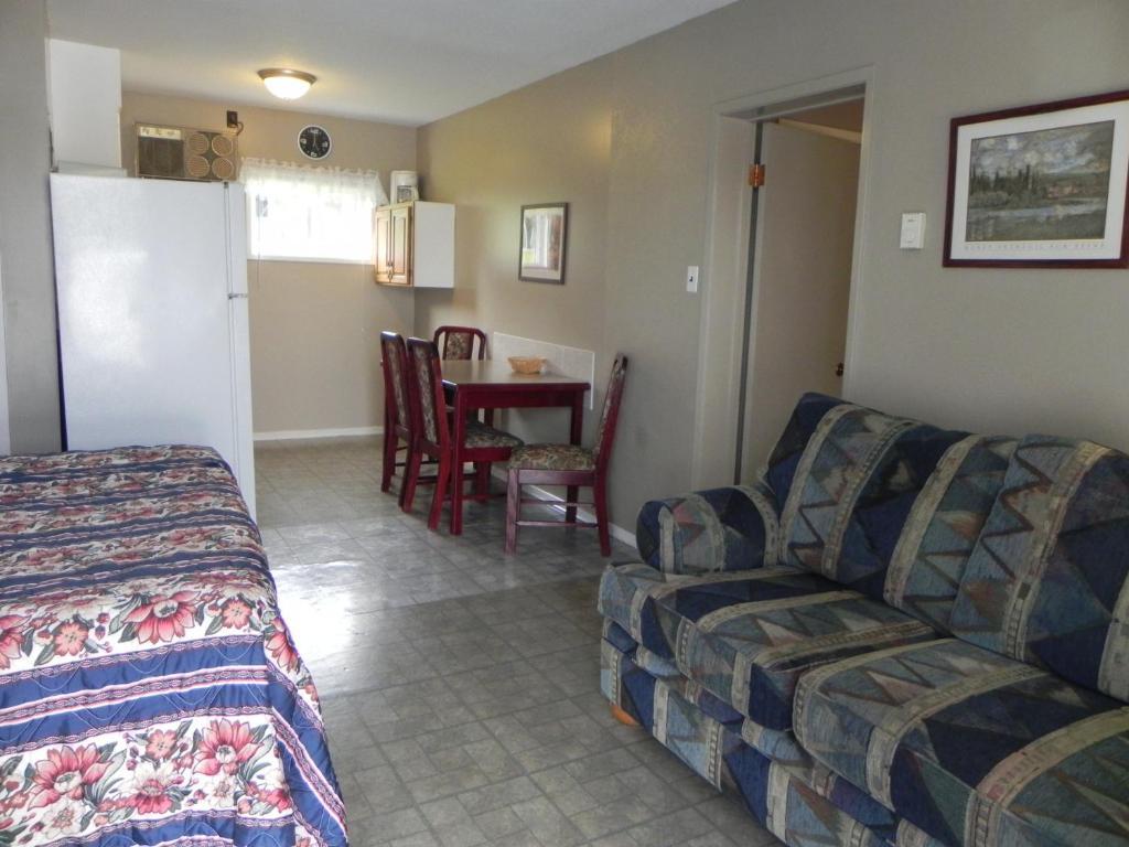 Destiny Beach Resort Osoyoos Habitación foto