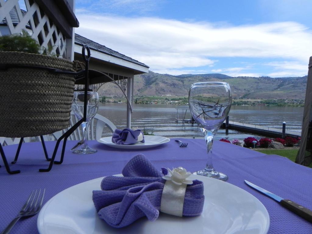 Destiny Beach Resort Osoyoos Exterior foto